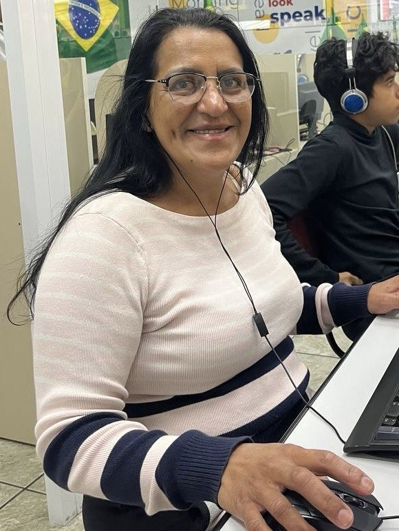 Adriana - Ex-aluna Raos Educação